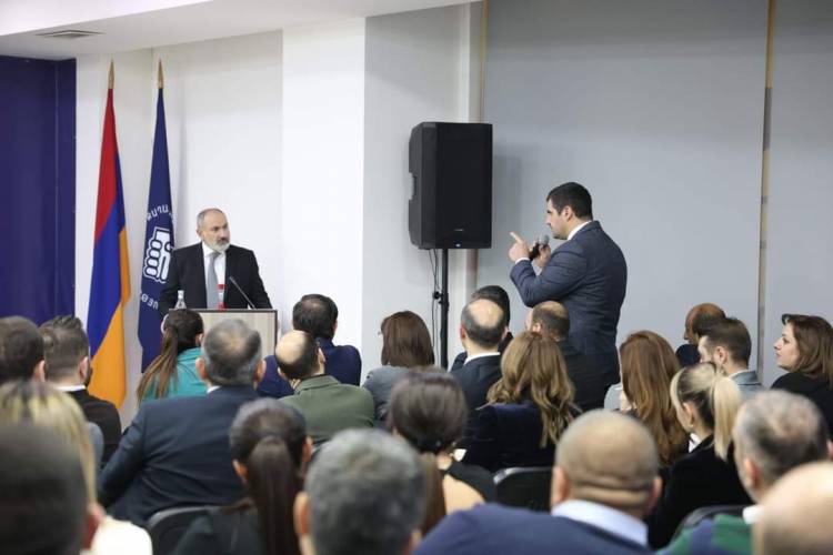 Ի՞նչ են քննարկել ՔՊ-ականները. Փաշինյանը թույլ է տվել մի քանի ժամ կարծիք հայտնել․ «Հրապարակ»