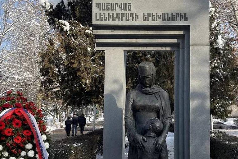 ՌԴ պետական ատրիբուտները պղծելու գործով վճիռ է հրապարակվել. «Ժողովուրդ»