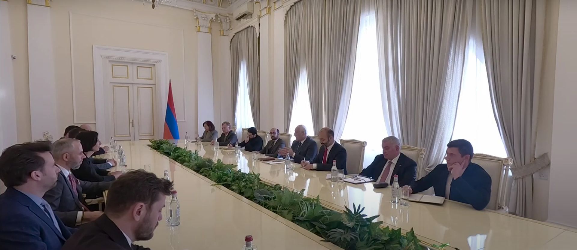 Վահագն Խաչատուրյանի և Մարկետա Պեկարովա Ադամովայի հանդիպմանը կարևորվել է Հայաստանի և Չեխիայի գործարար շրջանակների միջև գործընկերության զարգացումը