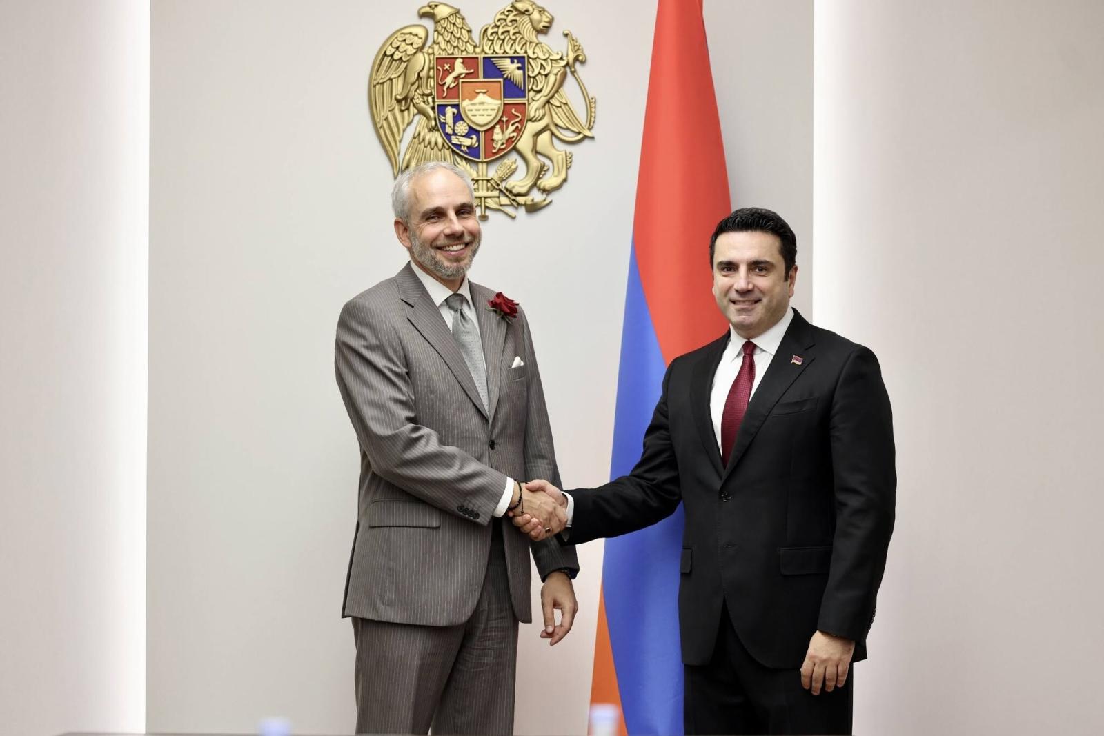 Ալեն Սիմոնյանն ու Չեխիայի դեսպանը քննարկել են ՀՀ-ԵՄ հարաբերությունների զարգացման հարցեր