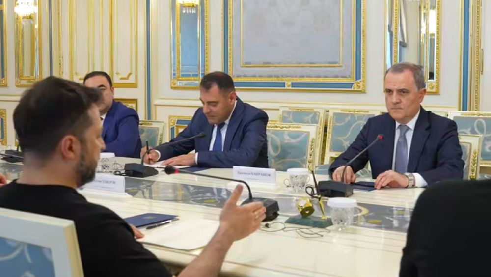 Ուկրաինայի նախագահը շնորհակալություն է հայտնել Ադրբեջանի ԱԳ նախարարին