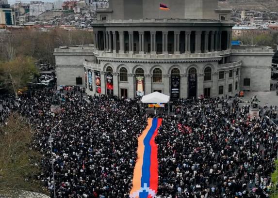 Բռնի տեղահանված արցախցիների հանրահավաքն արտոնվել է, հնարավոր երթն ու նստացույցը՝ ոչ