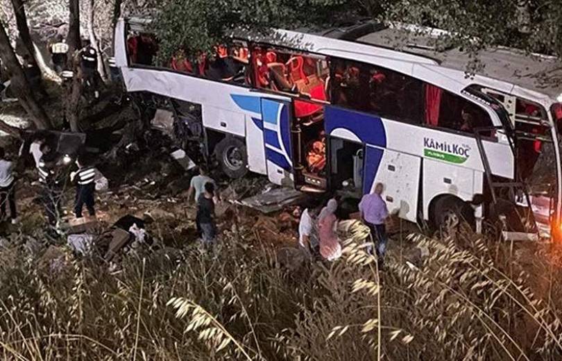 В Турции в ДТП с автобусом погибли девять человек, 28 пострадали