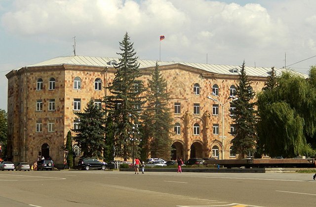 Վանաձորում քաղաքապետարանը միլիոնավոր գումարներ է աչքաթող արել. Վերահսկիչ պալատի բացահայտումները