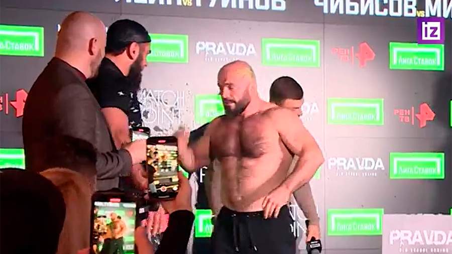 MMA մարտիկ Վագաբ Վագաբովը կշռման ժամանակ ապակե շիշը կոտրել է Մագոմեդ Իսմայիլովի գլխին