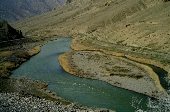 Կարեն Անդրեասյանը Իրանում քննարկել է Արաքս գետի աղտոտումը բացառելուն ուղղված հարցը