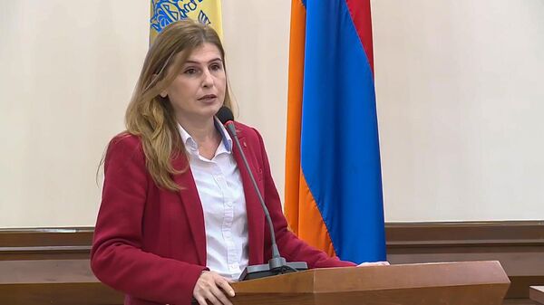 Ձենդ կտրի. Մենք մեր քաղաքացու պատվիրակածը չենք ծախում կուլիսներում՝ փայ բաժին մտնելով. Աբգարյանը՝ Խաչատրյանին