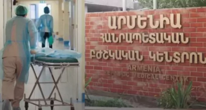 Ողբերգական դեպք՝ Երևանում․ որդին պնդում է, որ մայրը մահացել է «Արմենիա» բուժկենտրոնի բժիշկների անուշադրության հետևանքով 
