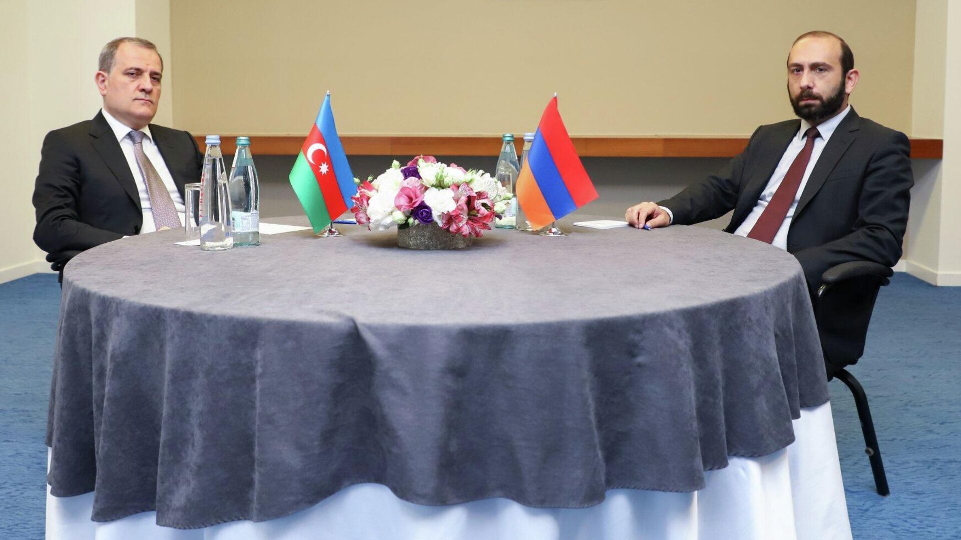 Հայաստանի և Ադրբեջանի արտգործնախարարների հանդիպում կազմակերպելու լավ շանսեր կան․ Զախարովա