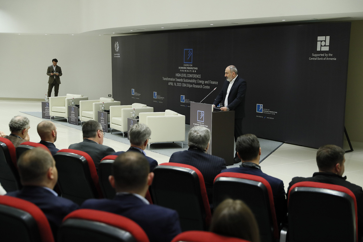 Ֆինանսական հաստատությունները և գործարար համայնքը կարող են վճռորոշ դեր խաղալ կայուն զարգացման գործում. ՀՀ վարչապետ