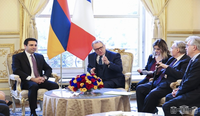 Ալեն Սիմոնյանի գլխավորած պատվիրակությունը հանդիպել է Ֆրանսիայի ԱԺ նախագահ Ռիշար Ֆեռանի հետ