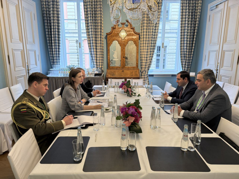 Սուրեն Պապիկյանը Լիտվայի պաշտպանության նախարարի հետ քննարկել է երկկողմ համագործակցության ընթացքը