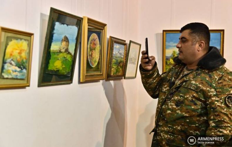 Երևանում բացվեց Արցախյան 44-օրյա պատերազմում զոհված գեղանկարիչ Գոռ Հակոբյանի ցուցահանդեսը (լուսանկարներ)