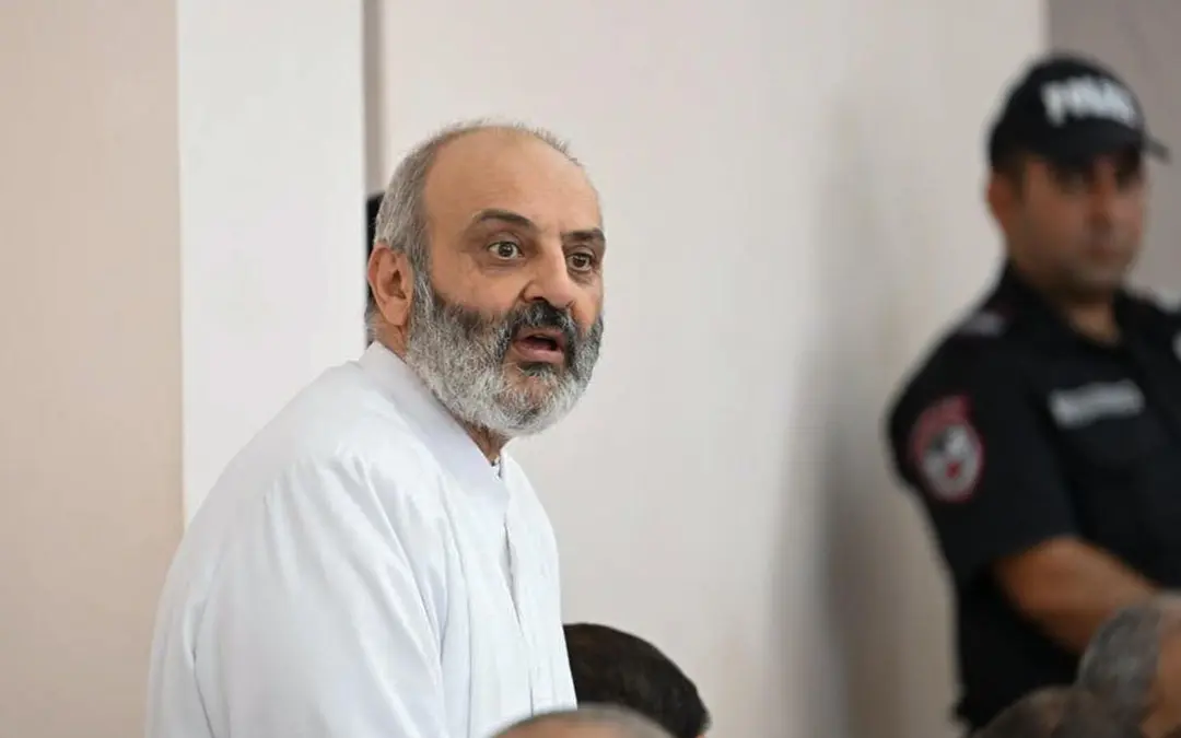 Բագրատ Սրբազանի պաշտպանը միջնորդել է դատարանին՝ որպես վկա հարցաքննելու գլխավոր դատախազին և ՔԿ նախագահին