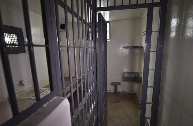 Արմավիրի բանտի կալանավորներն ահազանգում են. բանտում բունտ անող կալանավորներին տեղափոխում են պատժախուց