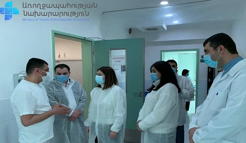 ՀՀ առողջապահության նախարարն այցելել է Ստեփանակերտի ԲԿ, հանդիպել ԱՀ նախագահի հետ