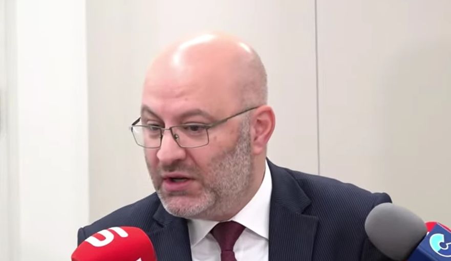 Մի ֆիքսեք նրան որպես Կարեն Սարուխանյանի զոքանչ, նա տիկին Վարդուհին էր մինչև զոքանչ դառնալը. Առուշանյան