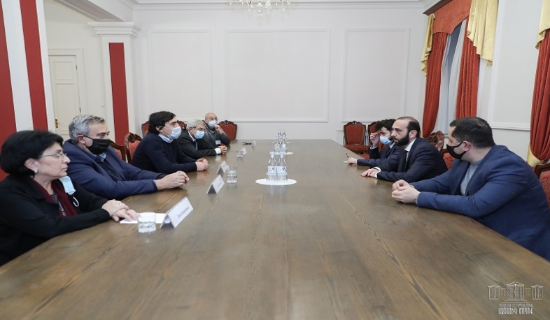 Արարատ Միրզոյանը հանդիպել է ակադեմիական շրջանակի ներկայացուցիչների հետ
