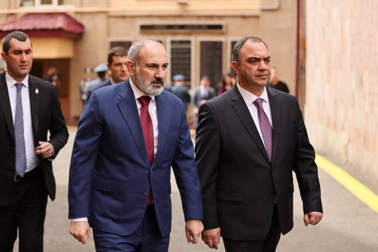  Փաշինյանը Վահե Ղազարյանին հանձնարարել է համայնքապետերի դեմ կոմպրոմատներ հավաքել․ «Հրապարակ»