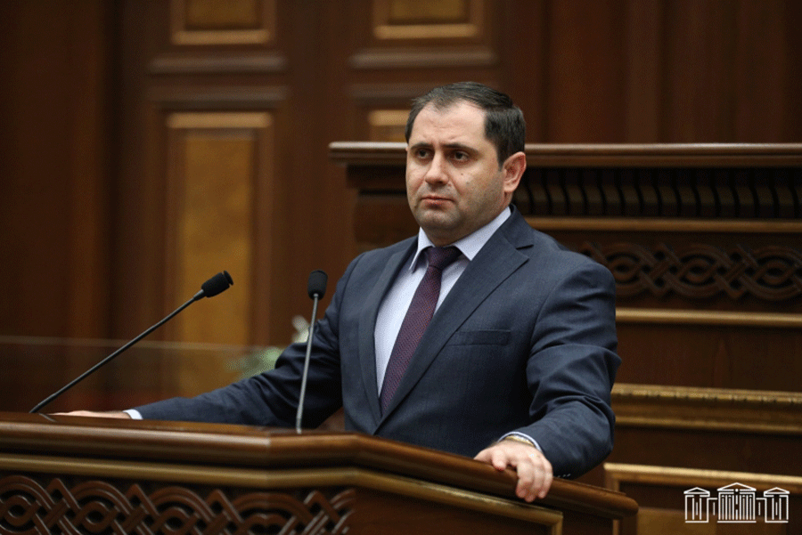 Զորահանդեսի նախաշեմին կանխատեսելի էր, որ ապատեղեկատվության «հրավառություն» է լինելու. Պապիկյան