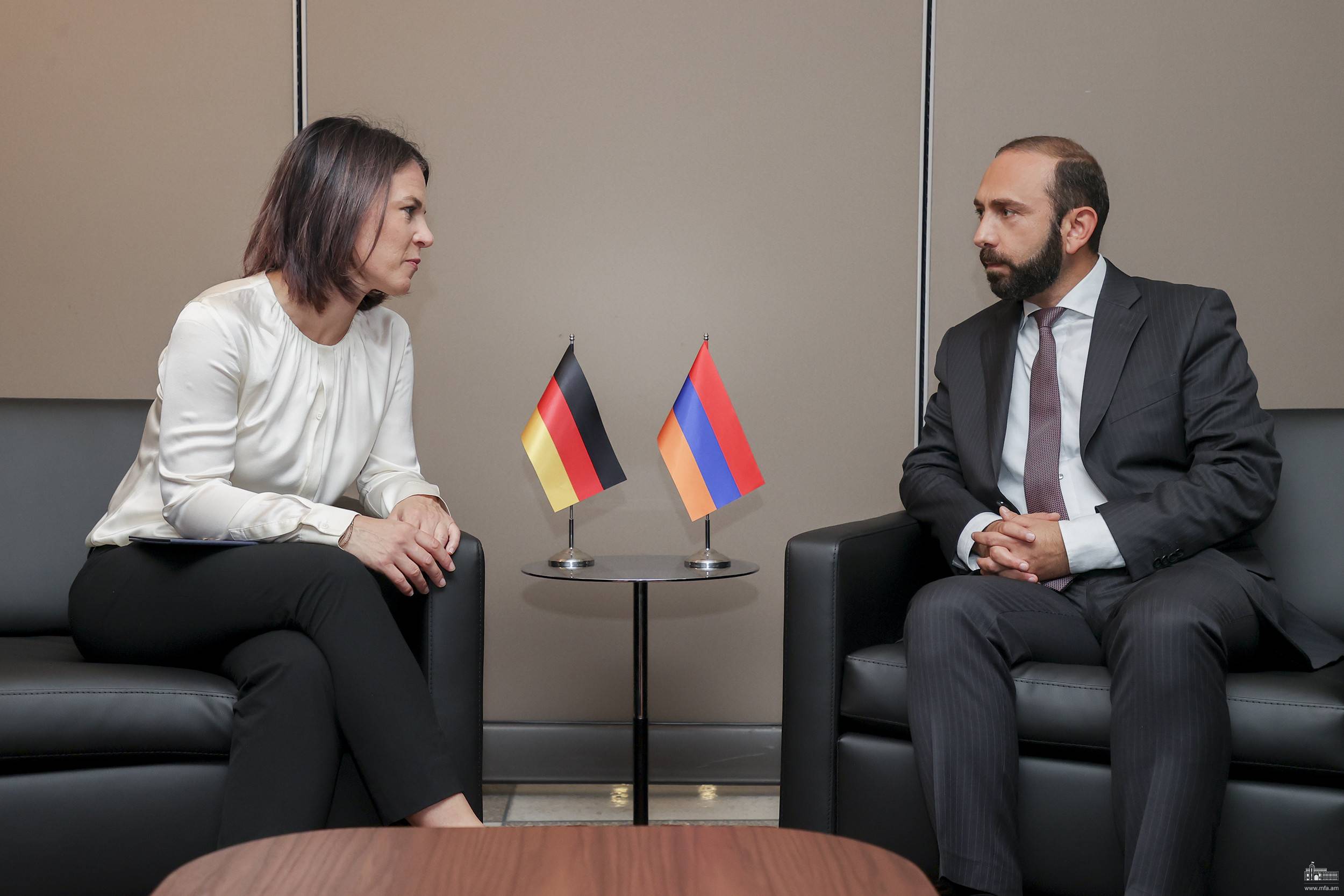 Ադրբեջանի ագրեսիան բացահայտ կերպով ի ցույց է դնում Լեռնային Ղարաբաղն էթնիկ զտումների ենթարկելու Բաքվի մտադրությունը․ Միրզոյանը՝ Բերբոքին