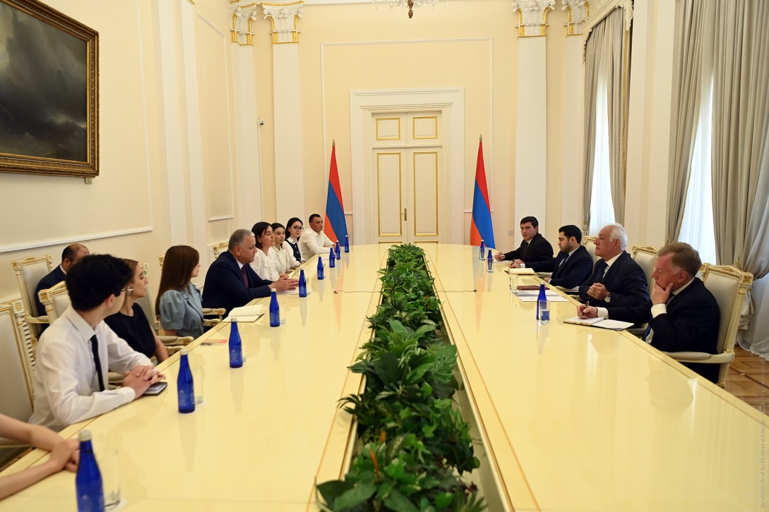 Խաչատուրյանն ընդունել է ՀՀ-ում ԵՄ պատվիրակության ղեկավարին և «Երիտասարդ եվրոպական դեսպաններ» նախաձեռնության անդամներին