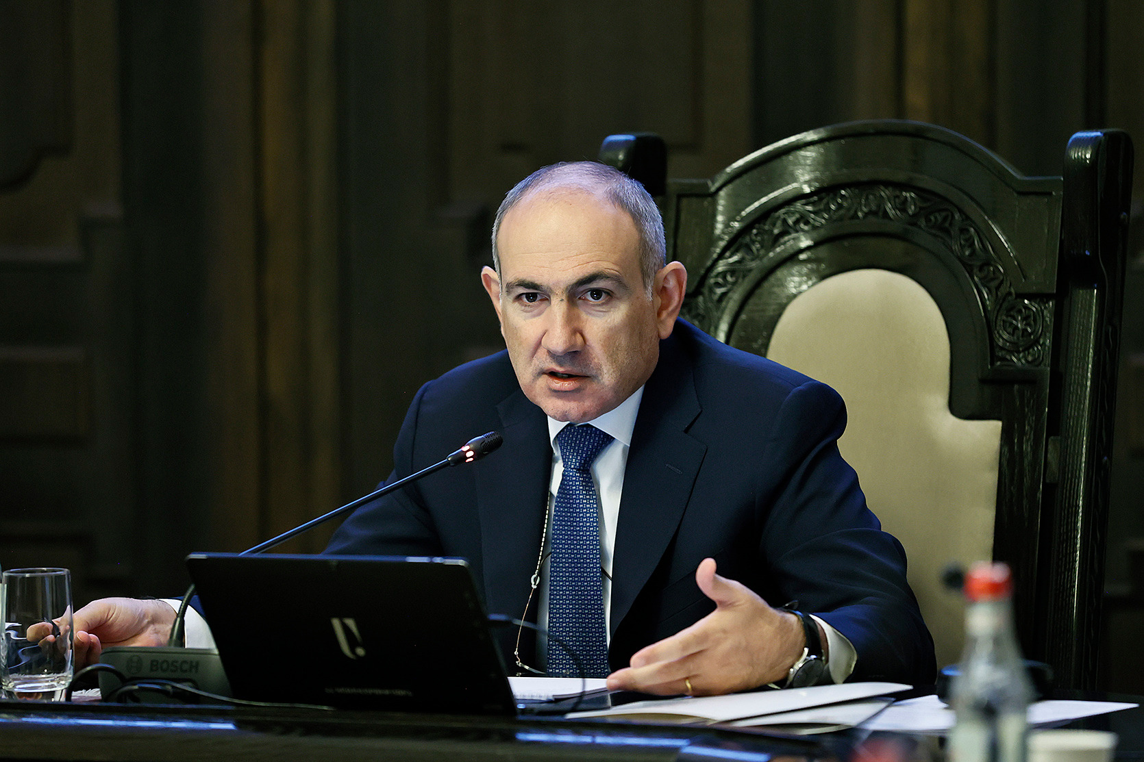 Որ պաշտոնյան առաջինը կլքի իրավապահ համակարգը․ Նիկոլ Փաշինյանը որոշում ունի․ «Ժողովուրդ»