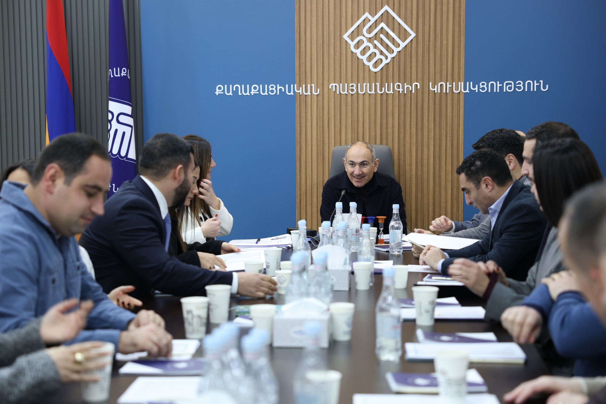 Փաշինյանի գլխավորությամբ տեղի է ունեցել «Քաղաքացիական պայմանագիր» կուսակցության Վարչության նիստ