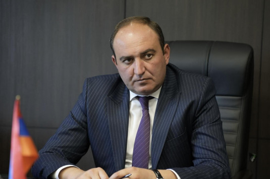 Ախուրյան համայնքի ղեկավարը հրաժարվել է իր ծառայողական մեքենայից