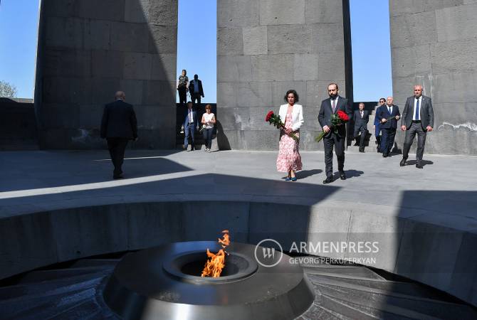 Բելգիայի արտաքին գործերի նախարարը Ծիծեռնակաբերդում հարգանքի տուրք մատուցեց Հայոց ցեղասպանության զոհերի հիշատակին