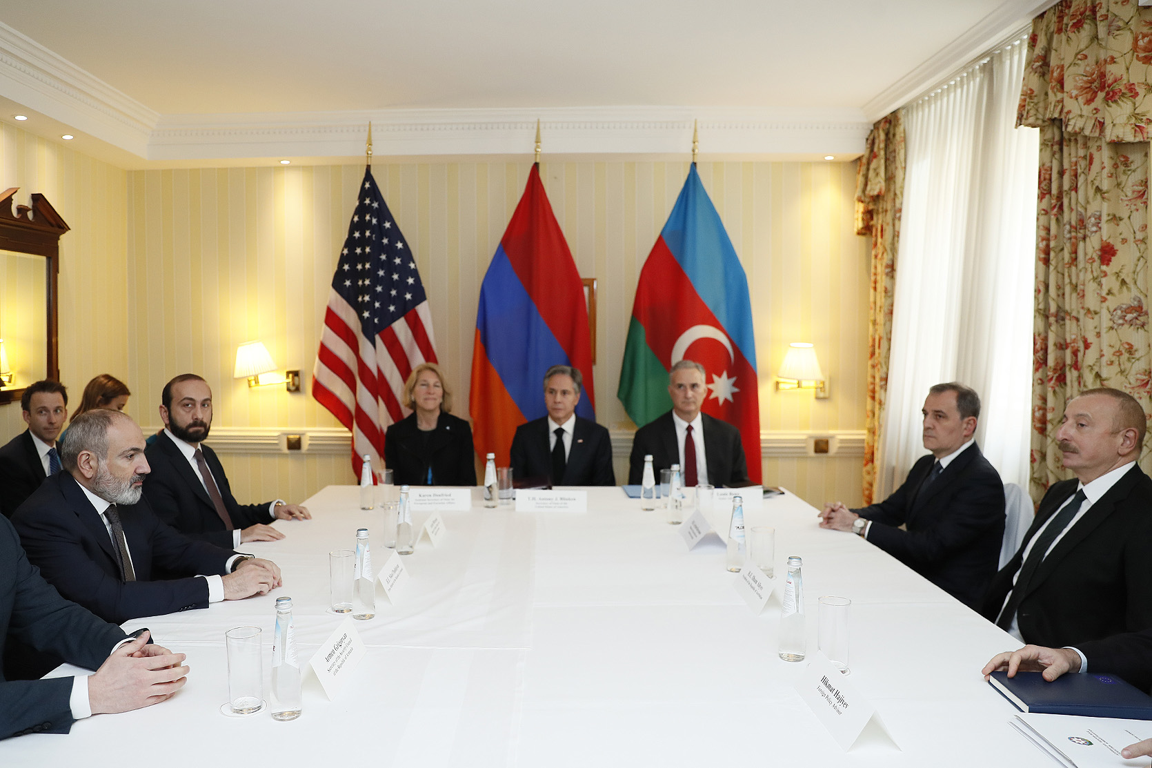 В Мюнхене состоялась встреча премьер-министра Армении, госсекретаря США и президента Азербайджана