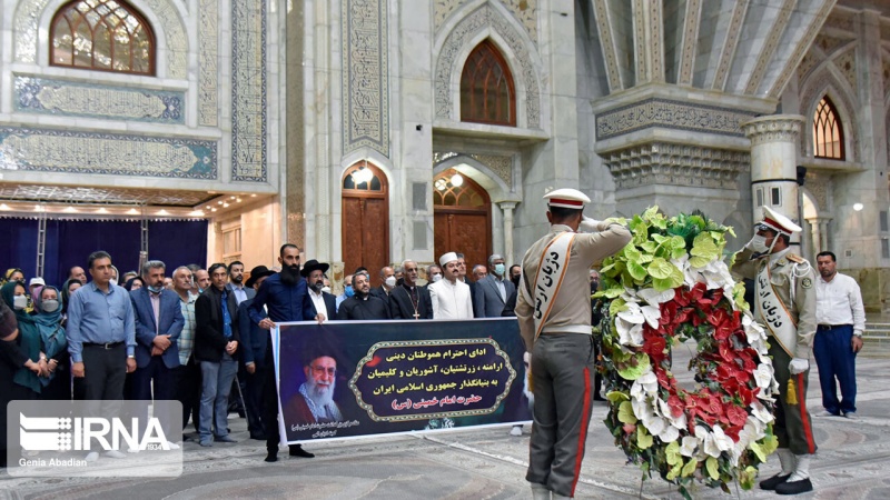 Իրանահայերը և Իրանում ապրող այլ կրոնների ներկայացուցիչները հարգանքի տուրք են մատուցել Իսլամական Հանրապետության հիմնադրի հիշատակին