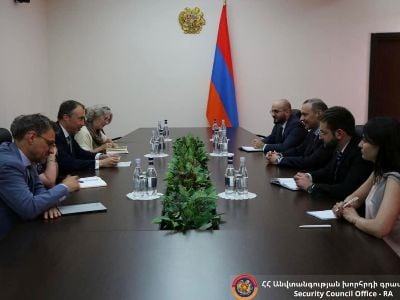 Գրիգորյանն ու Կլաարը քննարկել են հայ-ադրբեջանական հարաբերությունների կարգավորման բրյուսելյան գործընթացի կատարման ընթացքը