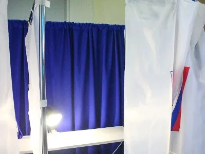 Մոսկվայում հրկիզել են քվեախցիկը և քվեատուփի մեջ փայլուն կանաչ լցրել