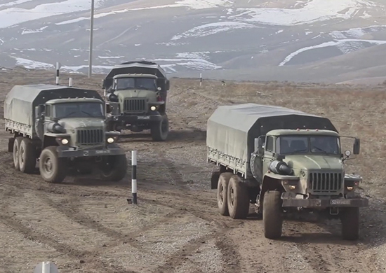 Հայաստանի ռուսական ռազմակայանի վարորդները 150-կիլոմետրանոց երթ են կատարել դաշնային եւ դաշտային ճանապարհներով