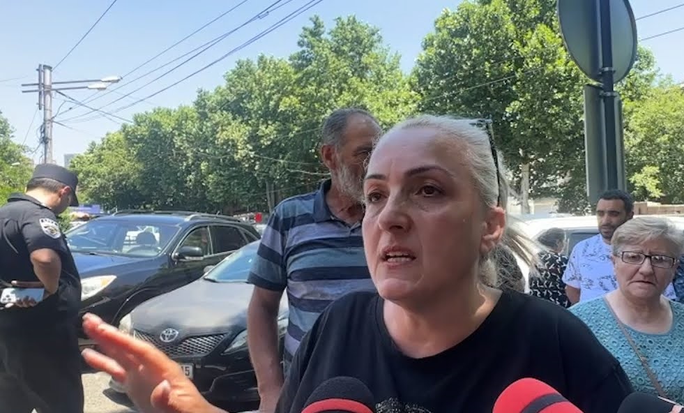 «Ամբողջ ոստիկանական համակարգը լցված է այստեղ, ու՞մ դեմ են բերել ոստիկաններին». անհետ կորած զինծառայողի հարազատ
