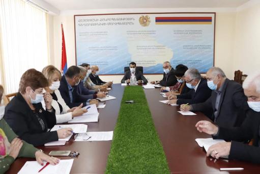 Քննարկվել է միջպետական ու հանրապետական նշանակության ճանապարհները աղբից մաքրելու հարցը