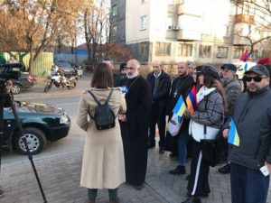 Ուկրաինայի հայերը երախտագիտություն են հայտնել ԱՄՆ սենատորներին. միջոցառում դեսպանատան մոտ