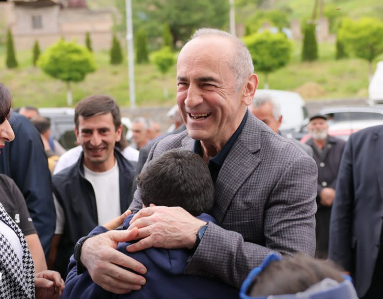 Ինչպիսի՞ կառավարություն է ձևավորելու Ռոբերտ Քոչարյանը. «Փաստ»