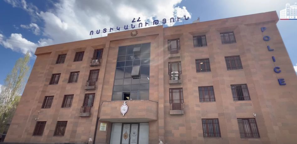 Երեւանում 32–ամյա դիլիջանցին օտարերկրացուն հայհոյելու համար ձերբակալվել է
