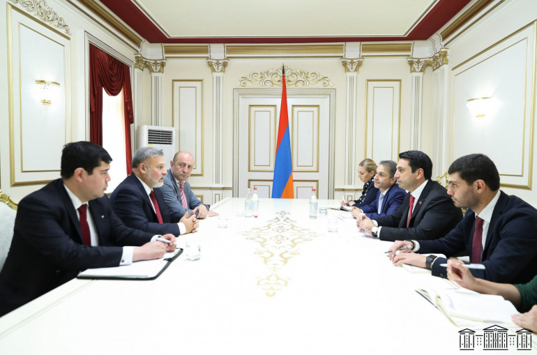 Ալեն Սիմոնյանը Պերուի դեսպանի հետ հանդիպմանը կարևորել է միջխորհրդարանական հարաբերությունները