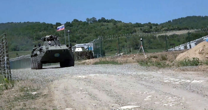 Российские миротворцы провели патрулирование линии разграничения сторон для контроля текущей обстановки в Нагорном Карабахе