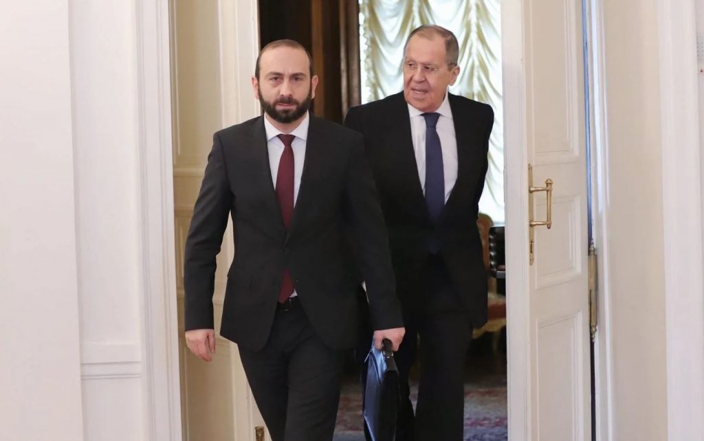 Պարոն Լավրովն ավելի լավ է չխառնվի ՀՀ ներքին գործերին. Արարատ Միրզոյան