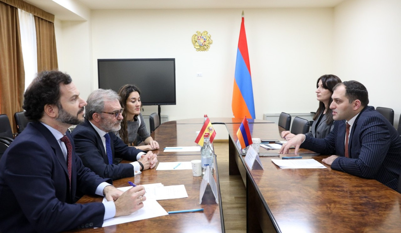 Վահե Հովհաննիսյանը Քեննեթ Էնջելի հետ քննարկել է Հայաստանում մասնավոր հատվածի ներդրումների հնարավորությունը