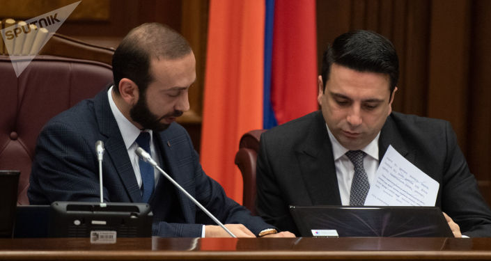 Ինքը գիտի՝ ինչի համար. Արարատ Միրզոյանը նախազգուշացրեց Ալեն Սիմոնյանին