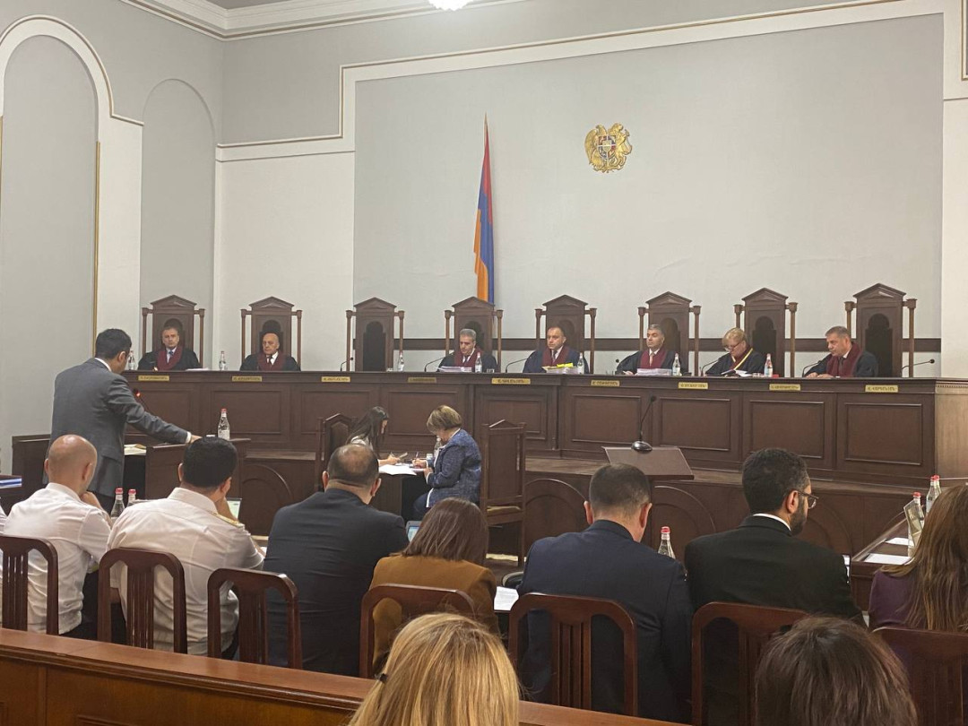Շարունակվում է քաղաքական ուժերի դիմումների քննարկումը ՍԴ–ում. օր 3–րդ. ուղիղ