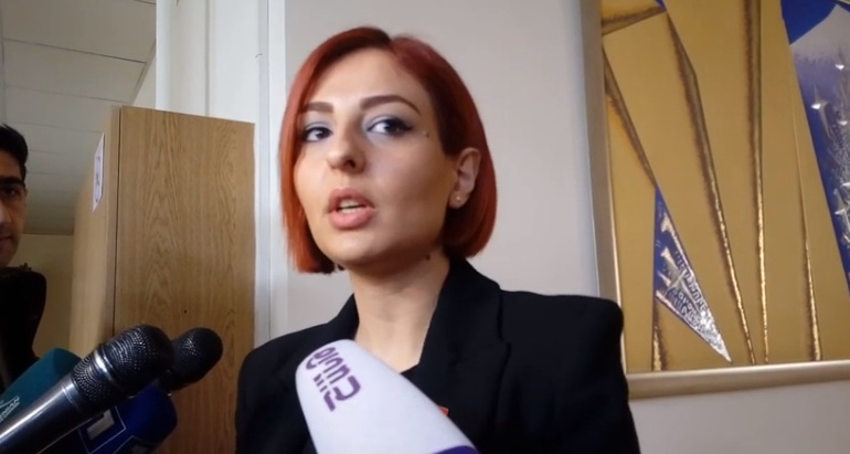 Վարչապետն ասում է` մի վախեցրեք ժողովրդին և ինքնամեկուսանում է Սևանում. Անի Սամսոնյան