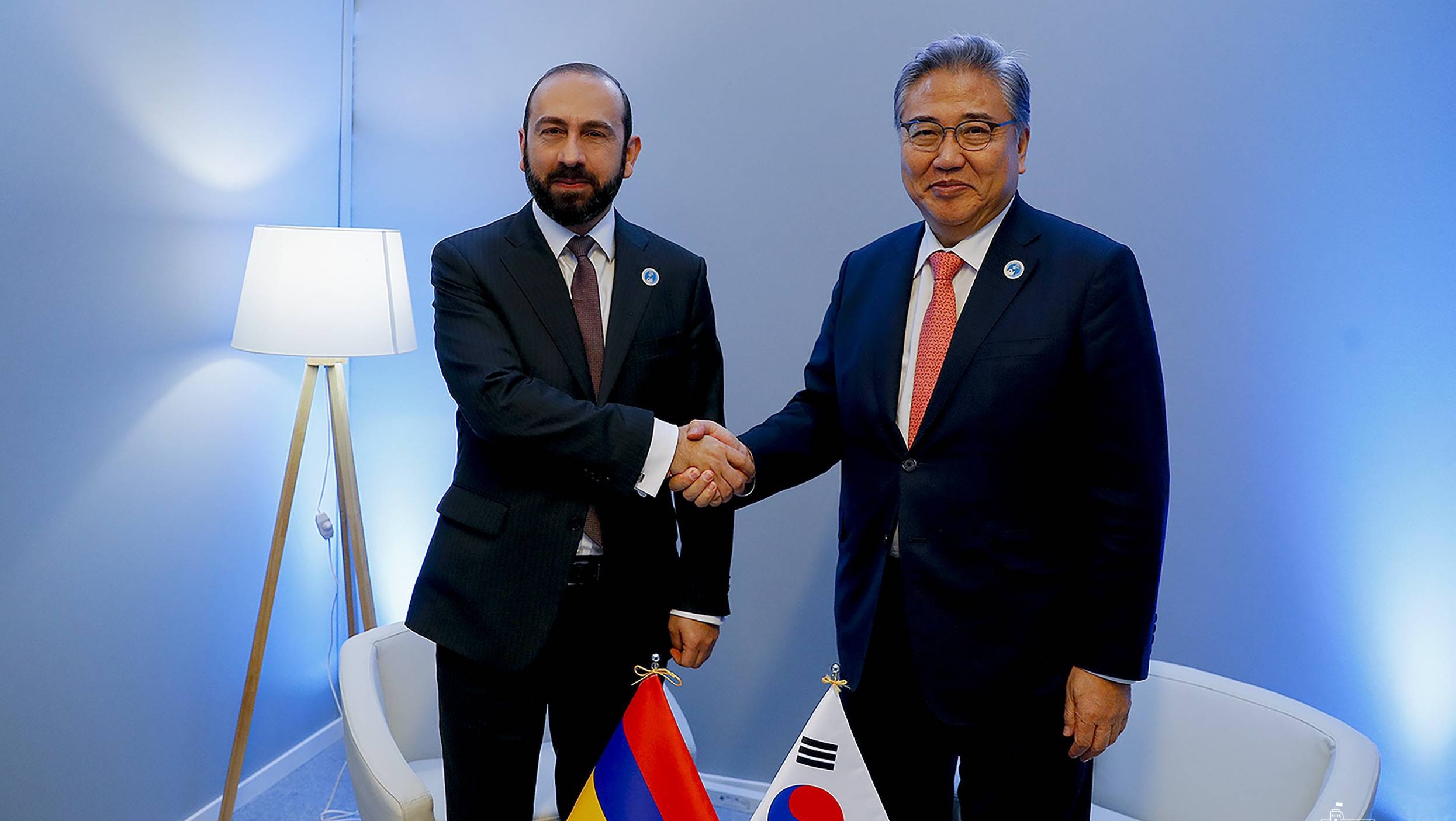 Министры иностранных дел Армении и Кореи подтвердили намерение открыть дипмиссии