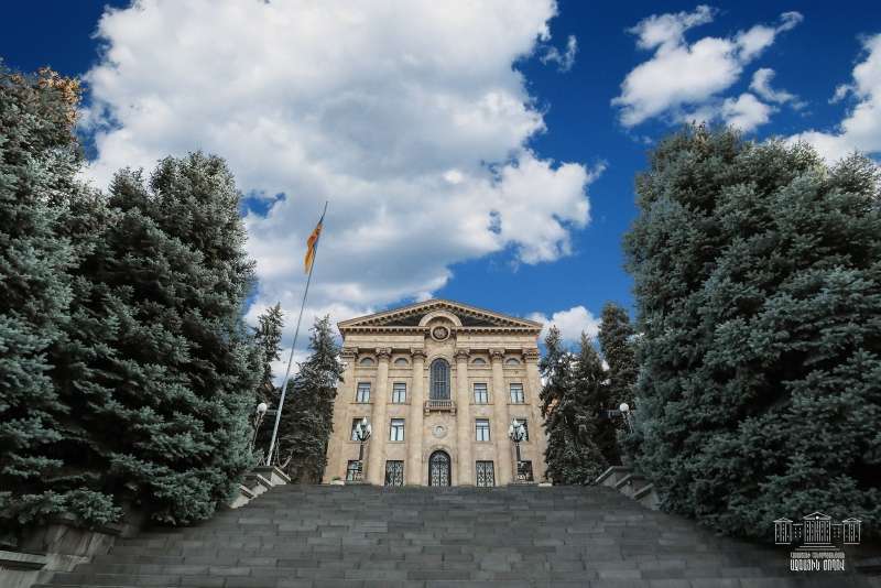 ԱԺ-ն շարունակում է նիստի աշխատանքները. ուղիղ