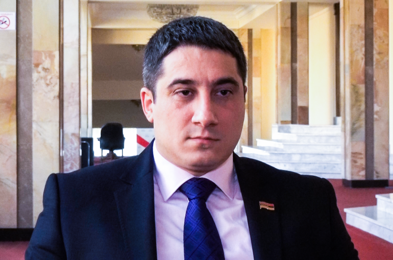 Իմ քայլի նախկին պատգամավորը՝ Մալյանին և մյուսներին բերման ենթարկելու մասին